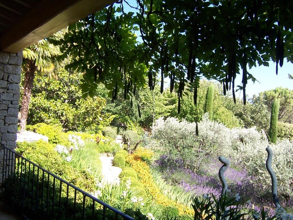 Lou Granos Bed & Breakfast Gordes Ngoại thất bức ảnh